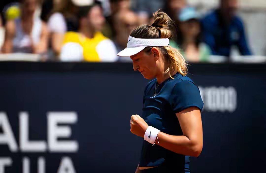 爱游戏数字体验-包含阿扎伦卡官方宣布险胜新规,法国队引发争议!比赛高潮迭起的词条